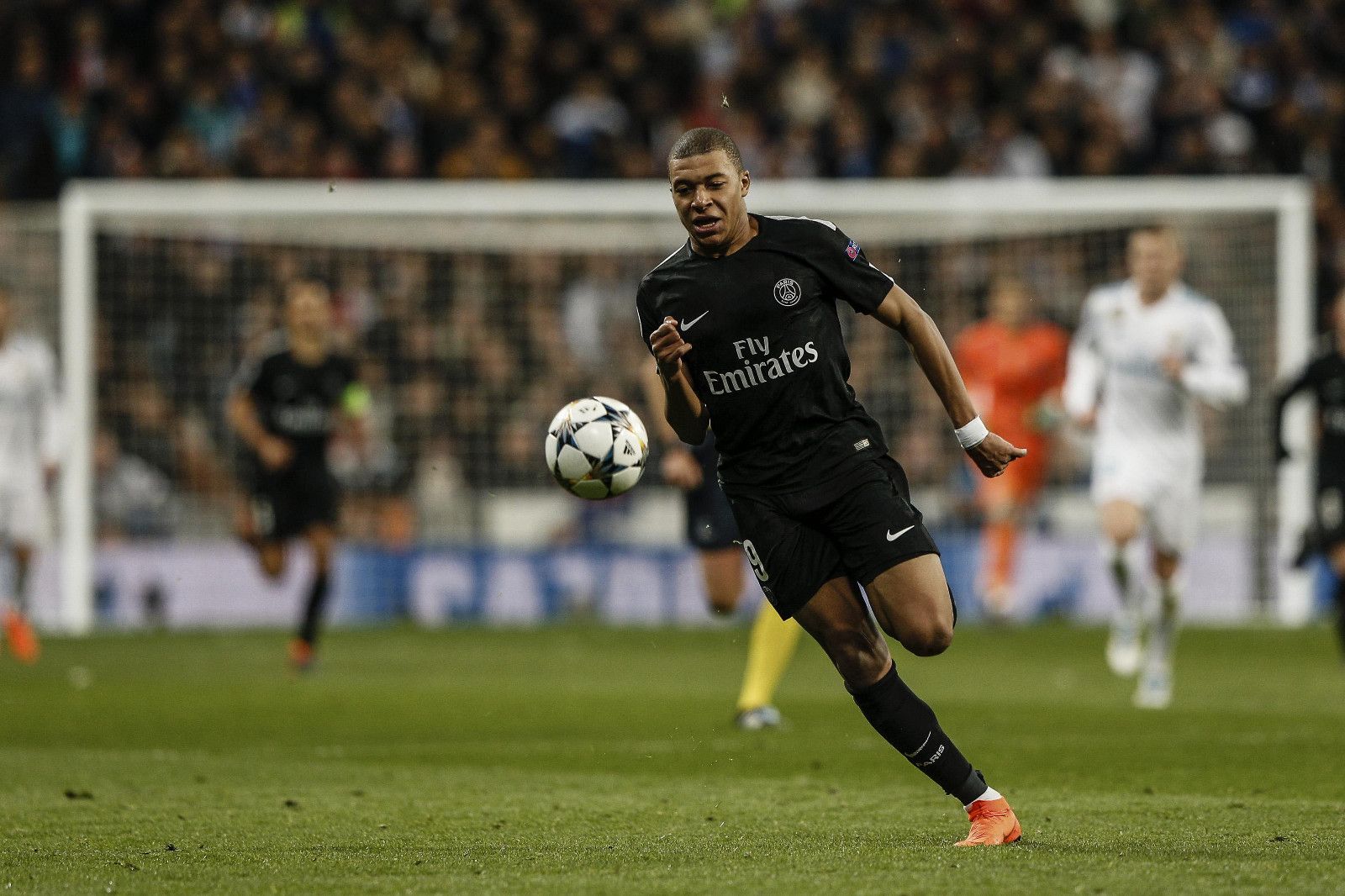 官方：邵佳一出任中国国家男子足球队新任主教练（中国男足官宣：邵佳一出任新主教练）