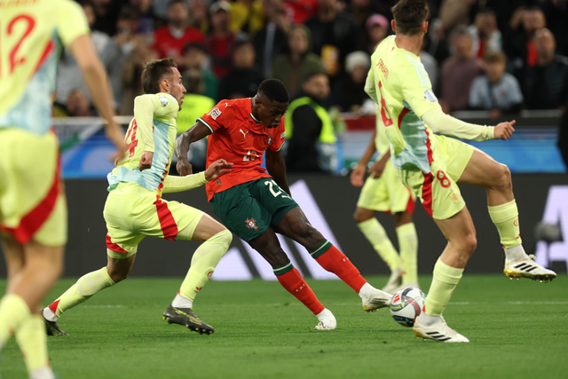 阿根廷足协主席：我希望斯卡洛尼及其教练组续约到2030年（阿根廷足协主席盼与斯卡洛尼及教练组续约至2030年）