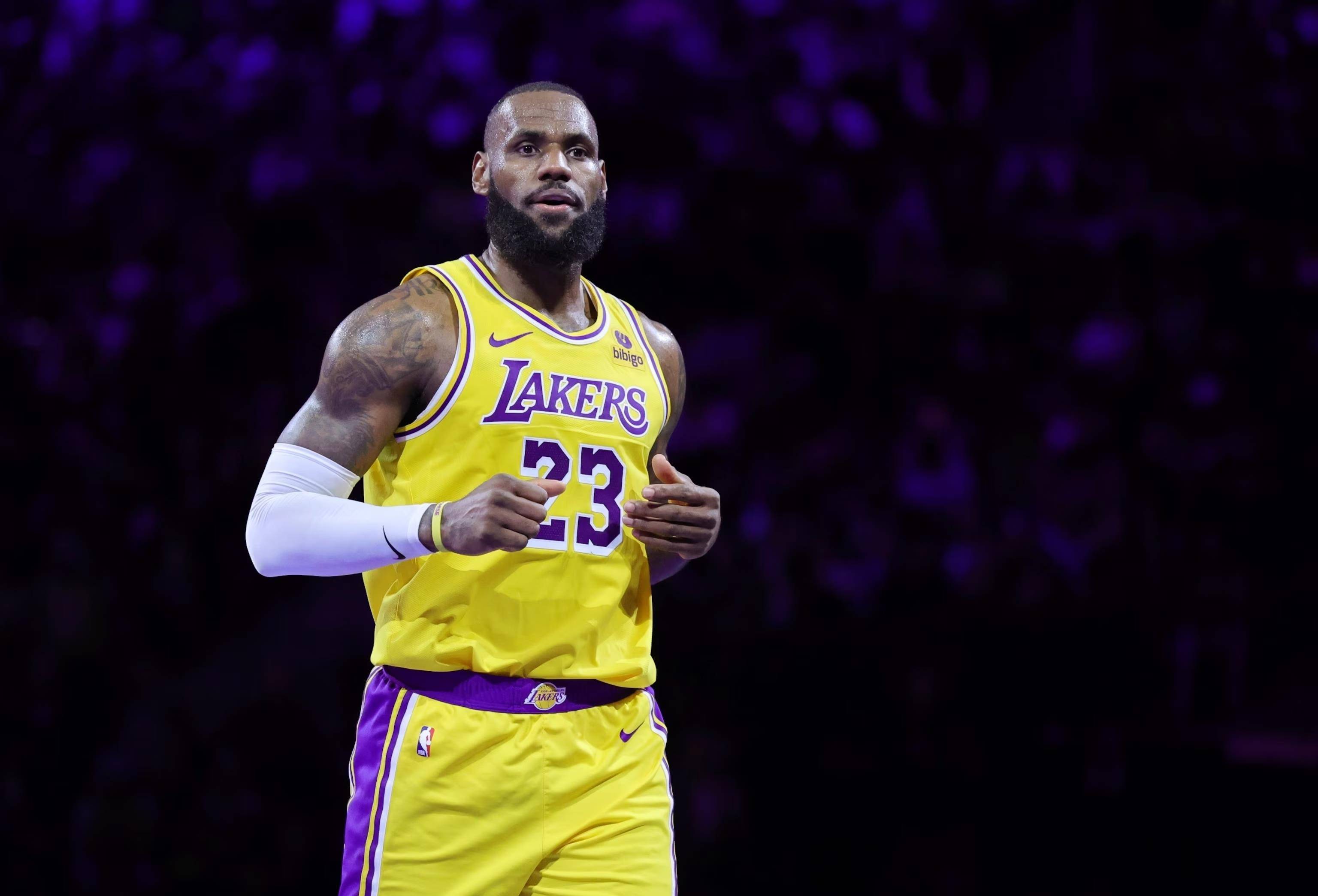 喀麦隆队表现强势（喀麦隆队气势如虹）