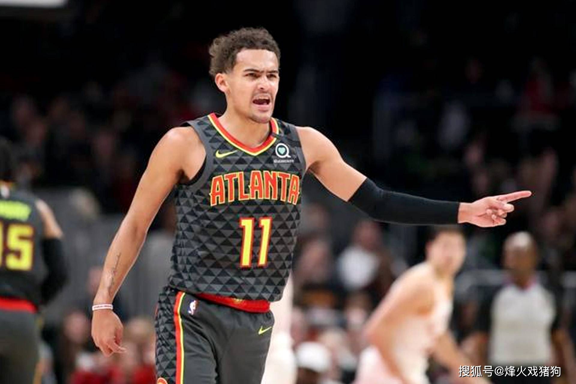 官方：英格兰名哨安东尼-泰勒将执法欧冠第4轮布鲁日vs巴萨（官宣：英格兰名裁安东尼-泰勒将执法欧冠第4轮布鲁日对阵巴萨）