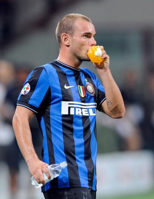 Shams：预计特雷·杨本月晚些时候复出，老鹰仍相信他（Shams：特雷-杨预计本月下旬复出，老鹰对他仍抱有信心）