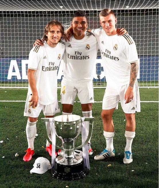 阿莫林：库尼亚已归队，有两人出战成疑；不会看谩骂我的言论（阿莫林：库尼亚已回归，两名球员出场存疑；对辱骂我的言论不予理会）